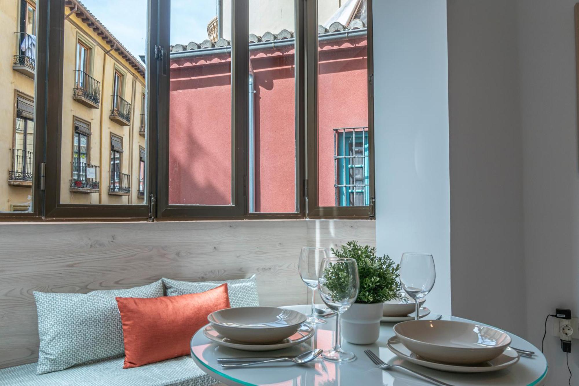 El Olivo Home En Plaza Nueva — Photos 1
